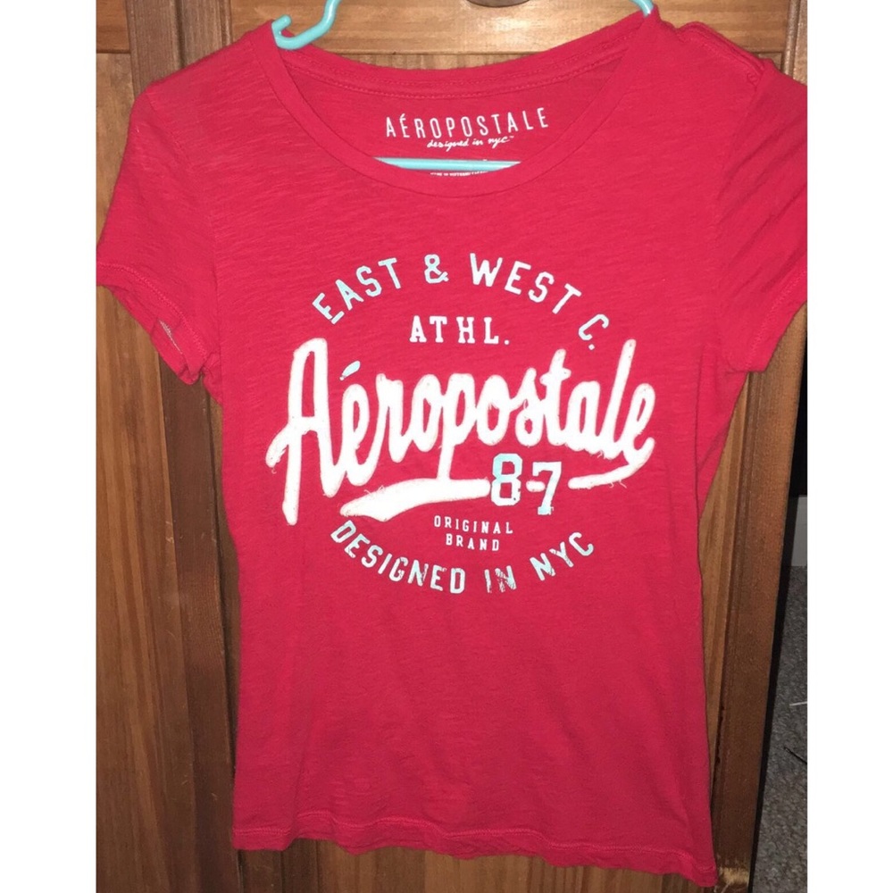 Aero graphic tee